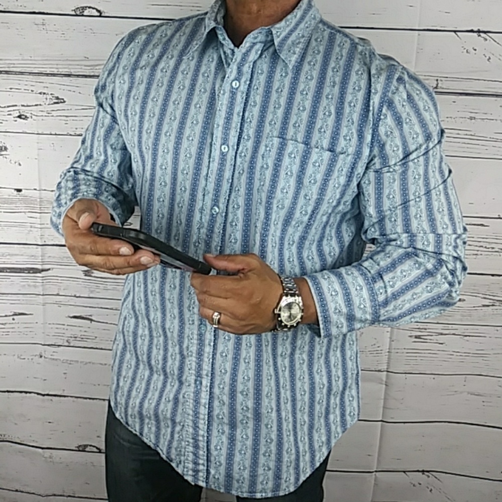 Men's XL Blue Scroll-Line Pattern Button Up Long Sleeve Shirt